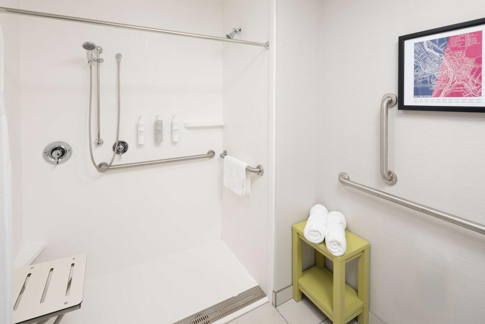 Hampton Inn & Suites Rochester Downtown Bagian luar foto